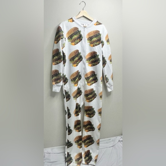 McDonald’s Bodysuit Big Mac L/XL Zip Up Pj Jumpsuit Rare DoorDash Burger Unisex - Picture 1 of 16